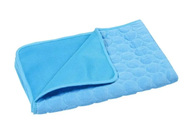 Dog Cooling Mat: Non-Toxic Ice Silk Pad for Pets